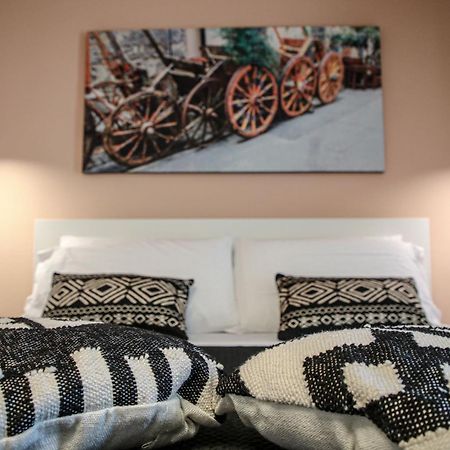King'S House Apartments Палермо Екстериор снимка